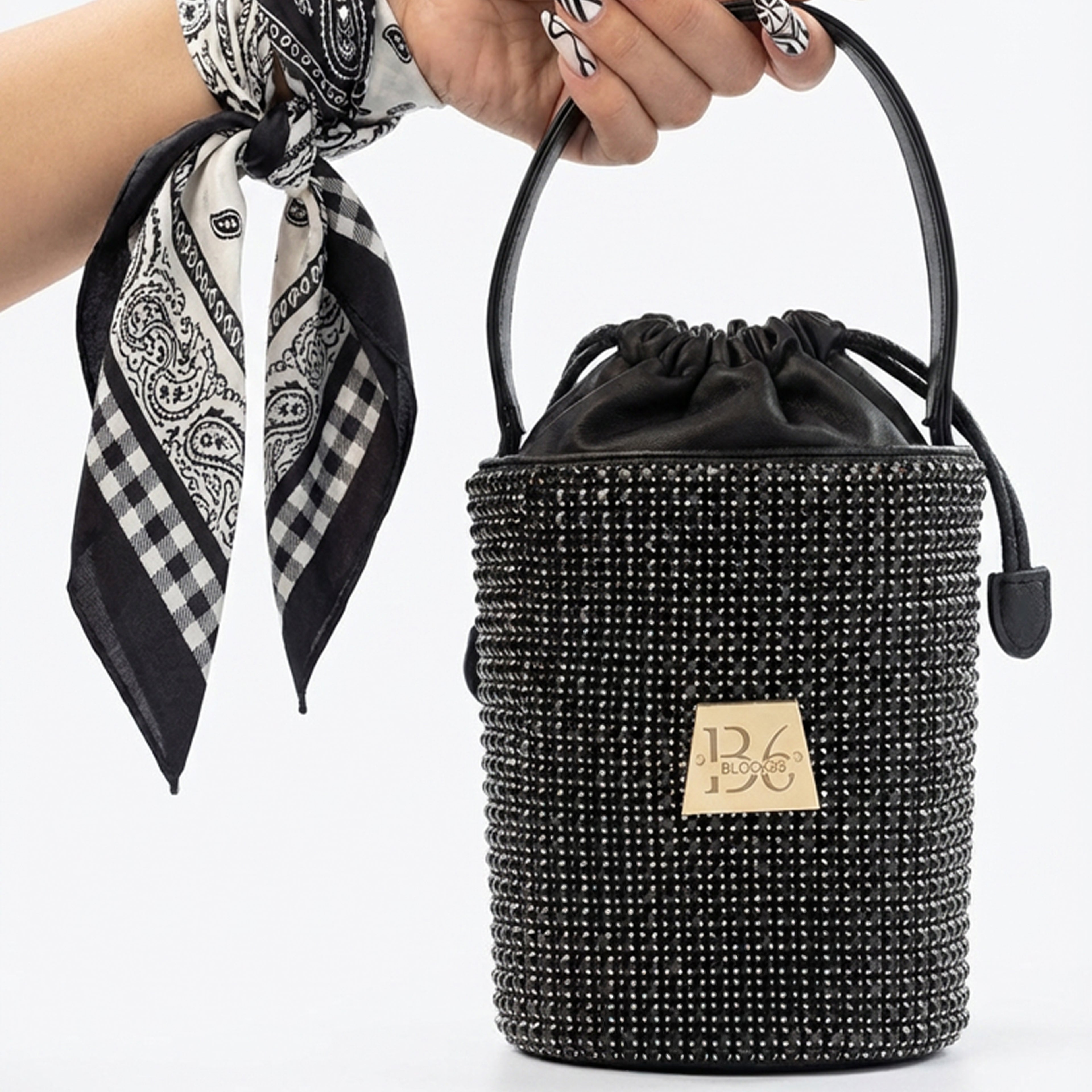 BLOCK36:BORSA A SECCHIELLO NERA FASHION