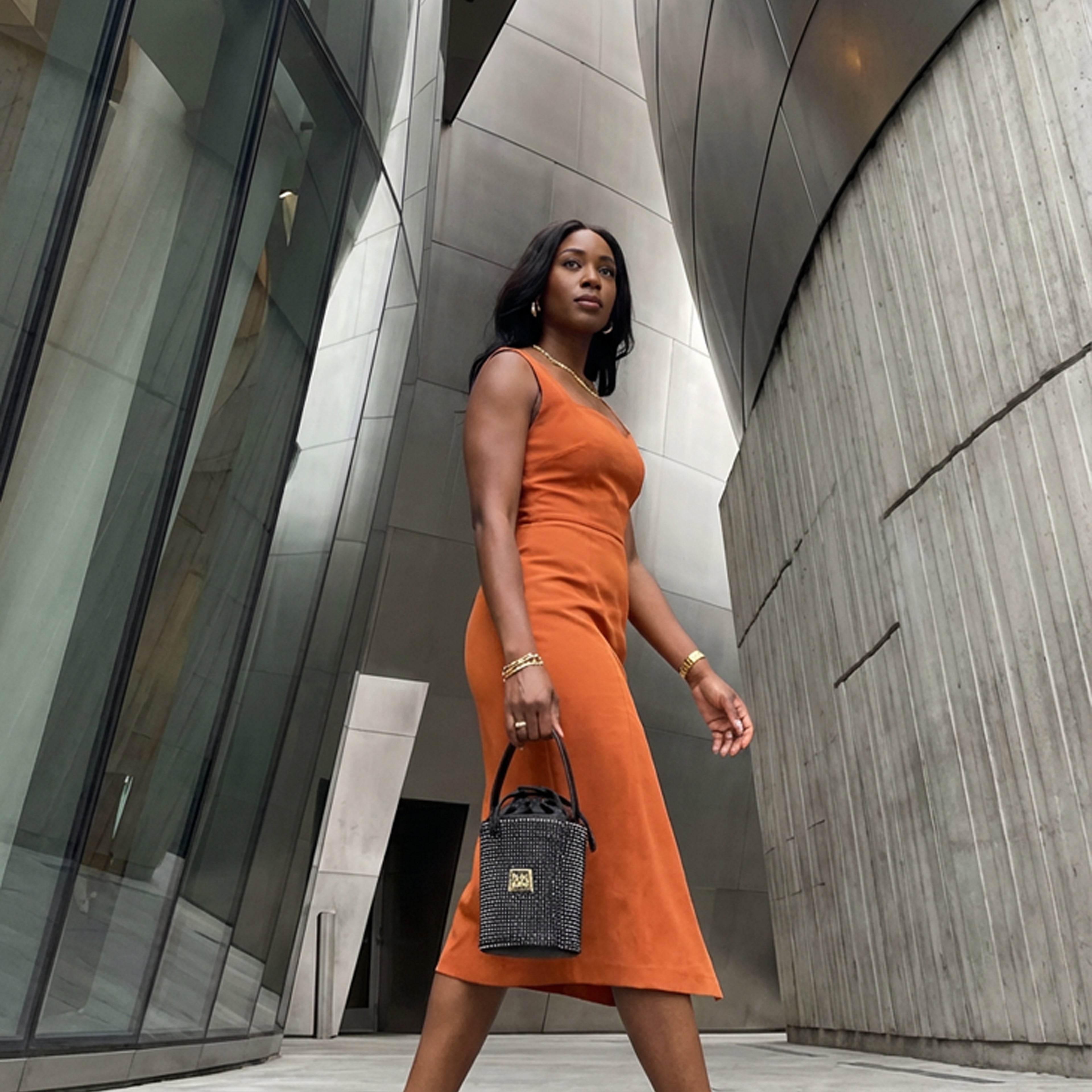 BLOCK36:BORSA A SECCHIELLO NERA FASHION