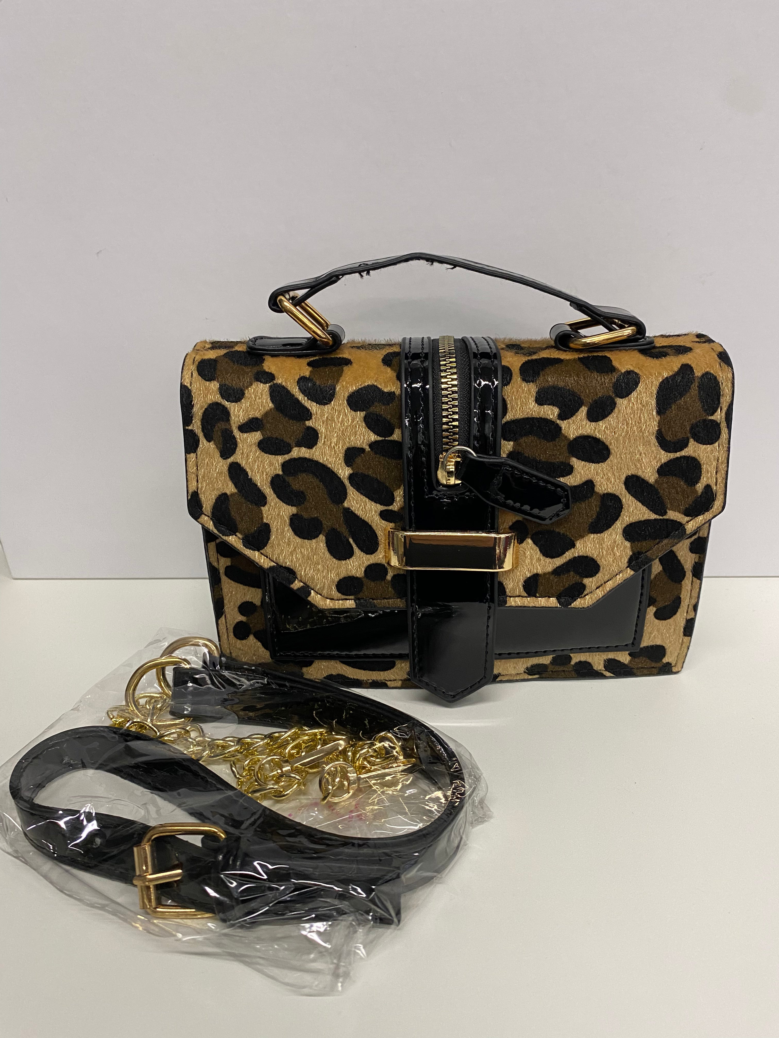 MINIBAG ELEGANTE CON STAMPA LEOPARDATA LUCIDA