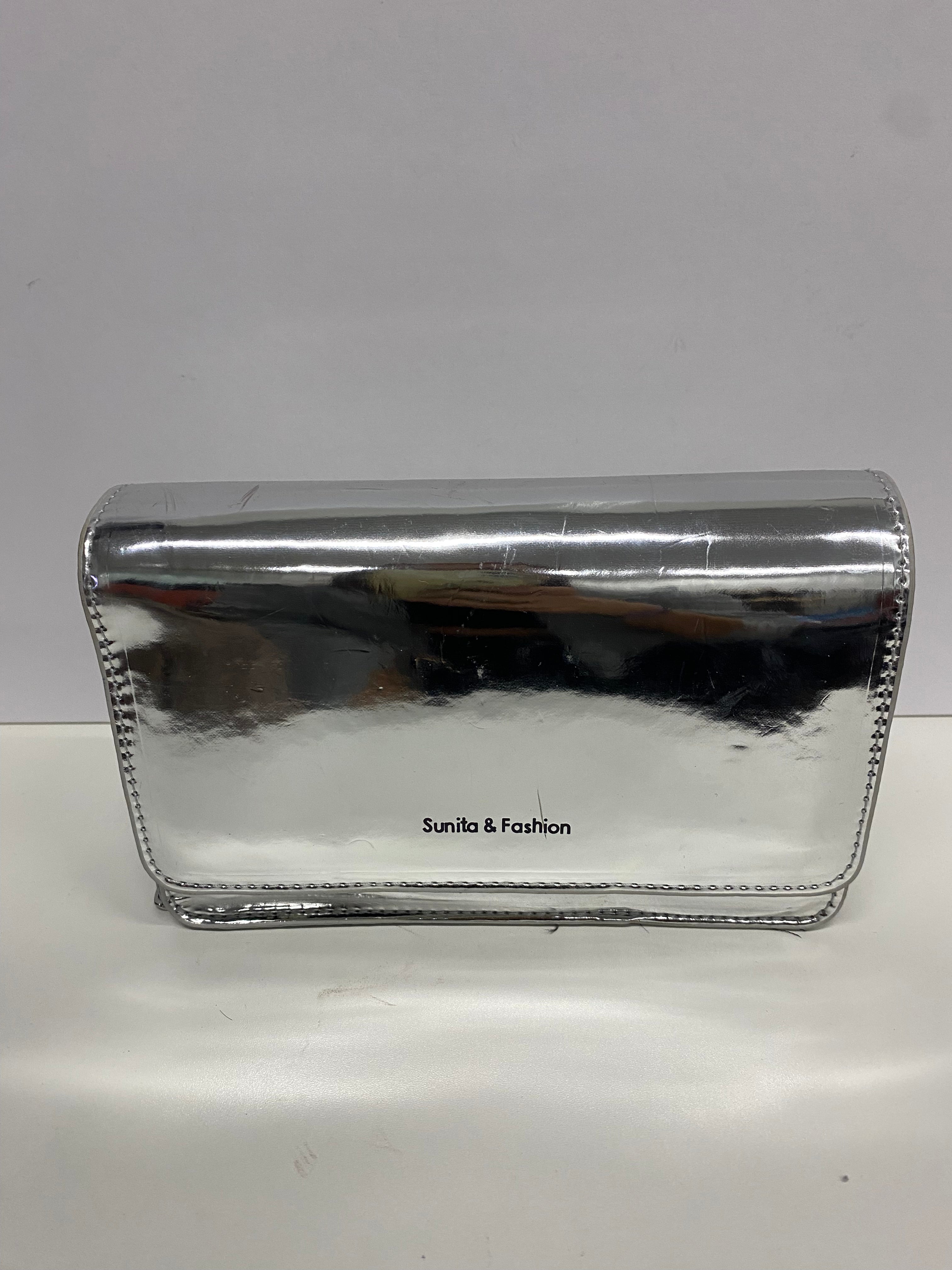 POCHETTE ELEGANTE  COL ARGENTO LUCIDO  E TRACOLLA