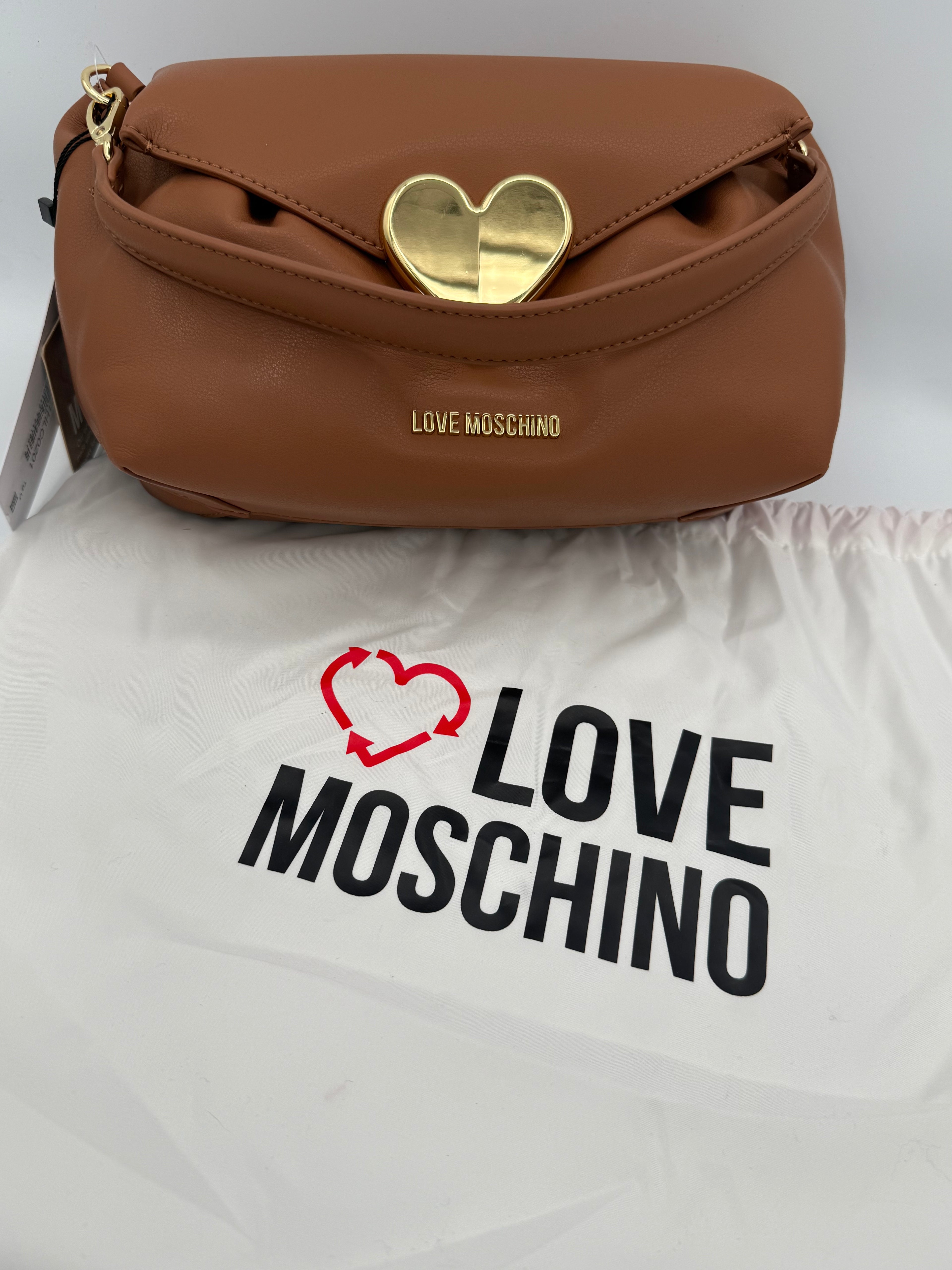 BORSA A SPALLA COL CUOIO