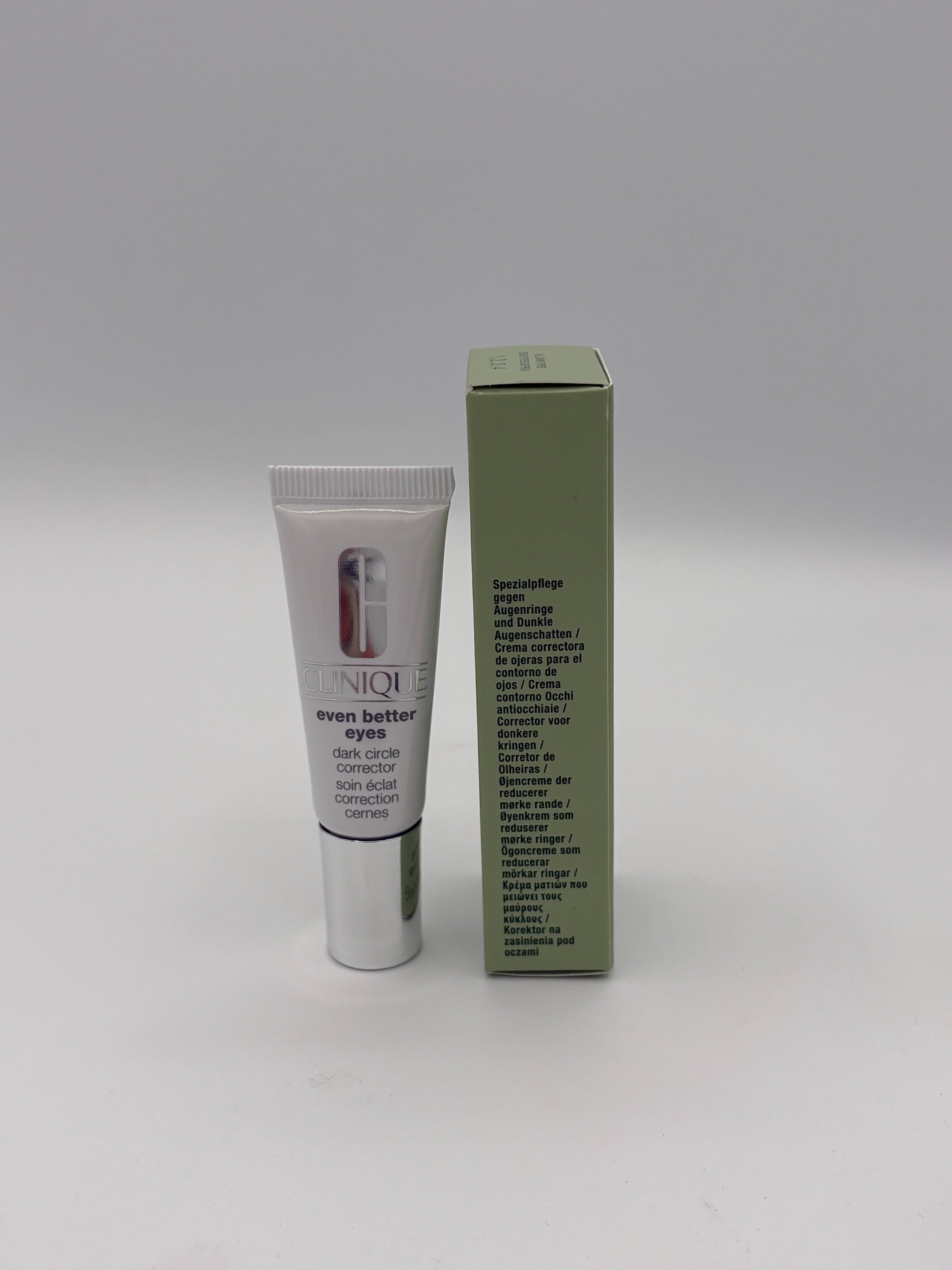BLOCK36: SIERO	CLINIQUE	DARK CIRCLES TREATMENT 10ml