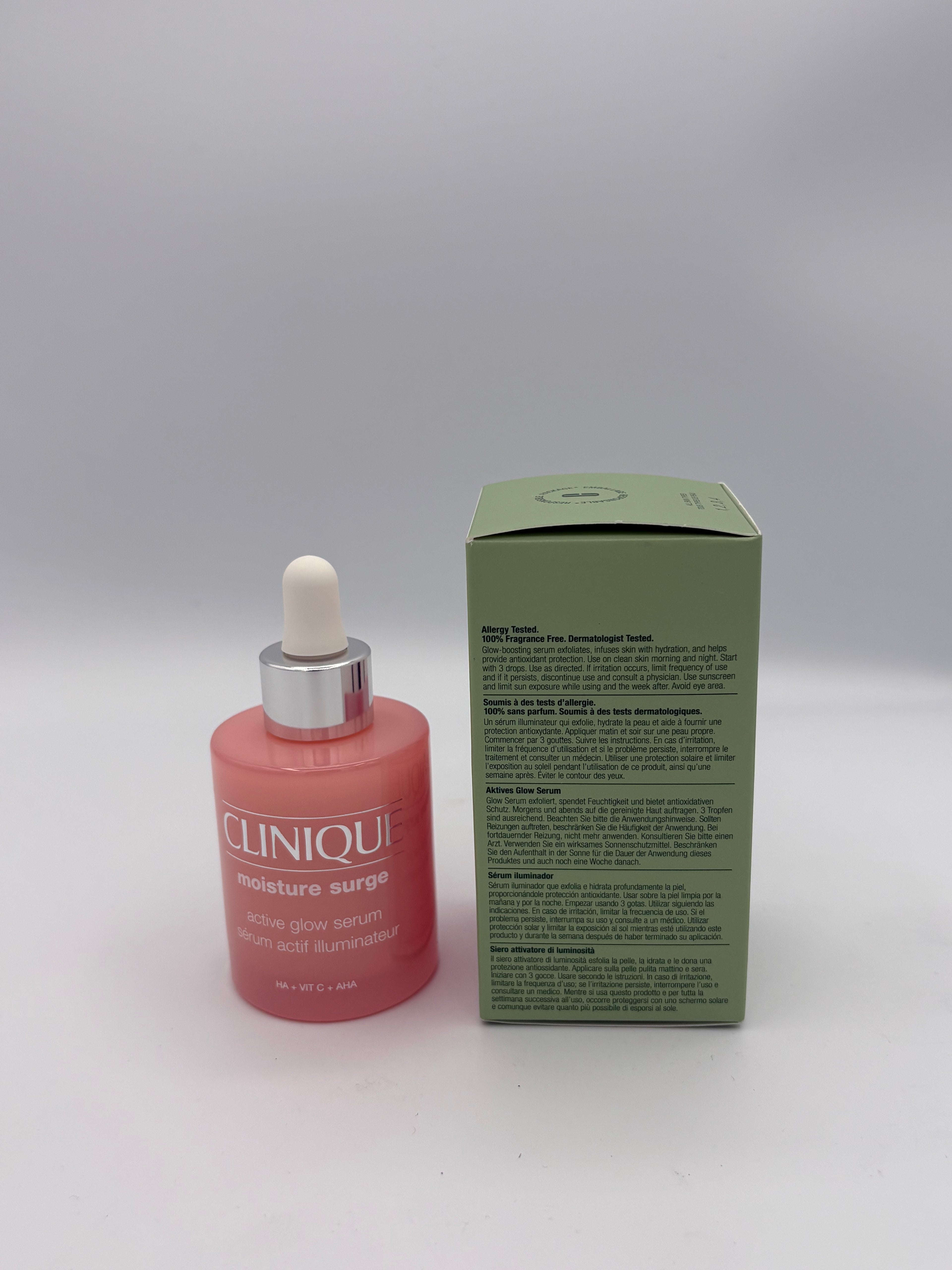 SIERO MOISTURE SURGE ACTIVE GLOW SERUM Siero attivatore di luminosità