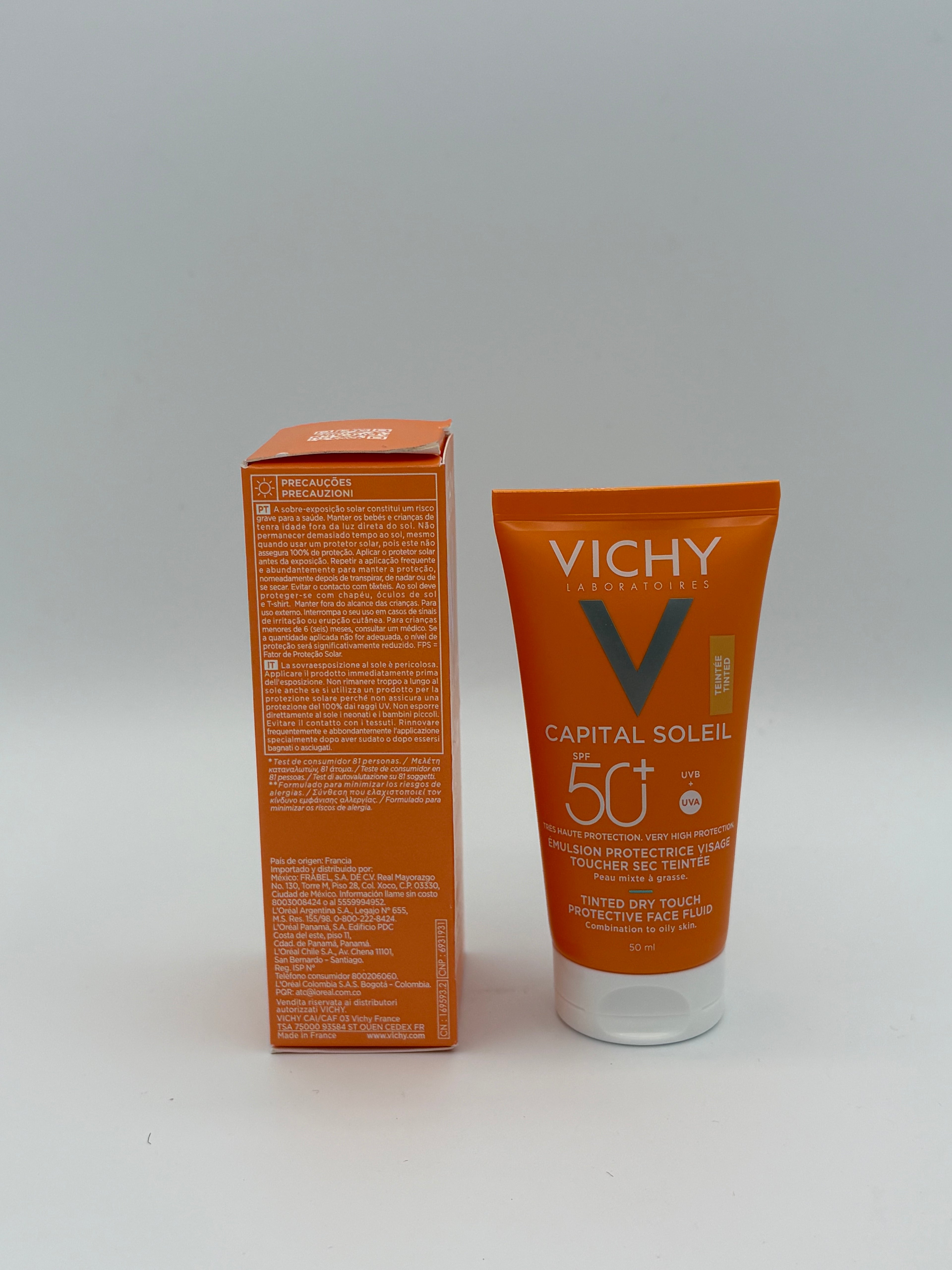 EMULSIONE PROTETTIVA VISO COLORATA EFFETTO ASCIUTTO