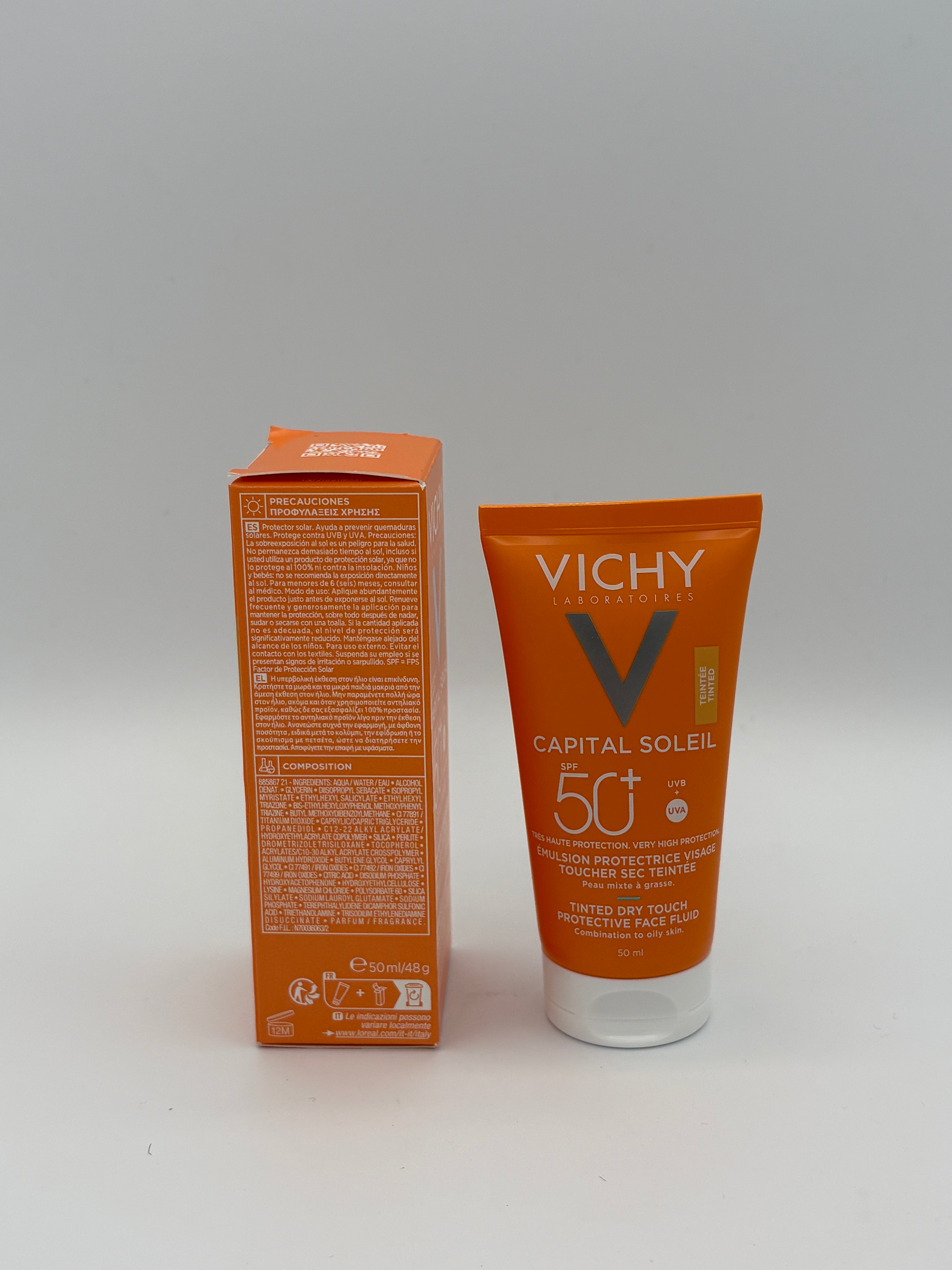 EMULSIONE PROTETTIVA VISO COLORATA EFFETTO ASCIUTTO