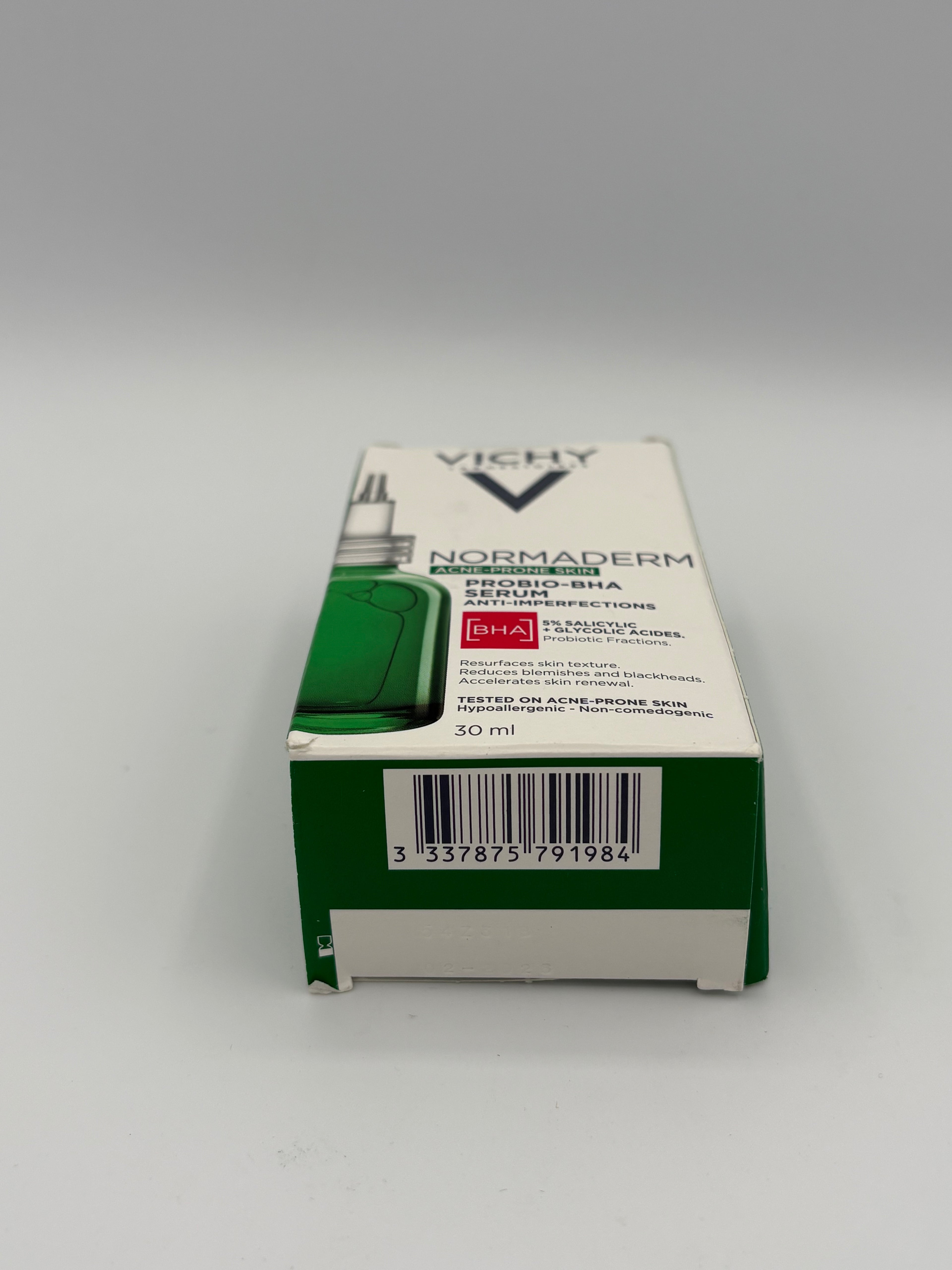 SIERO ANTI IMPERFEZIONI PER PELLI GRASSE