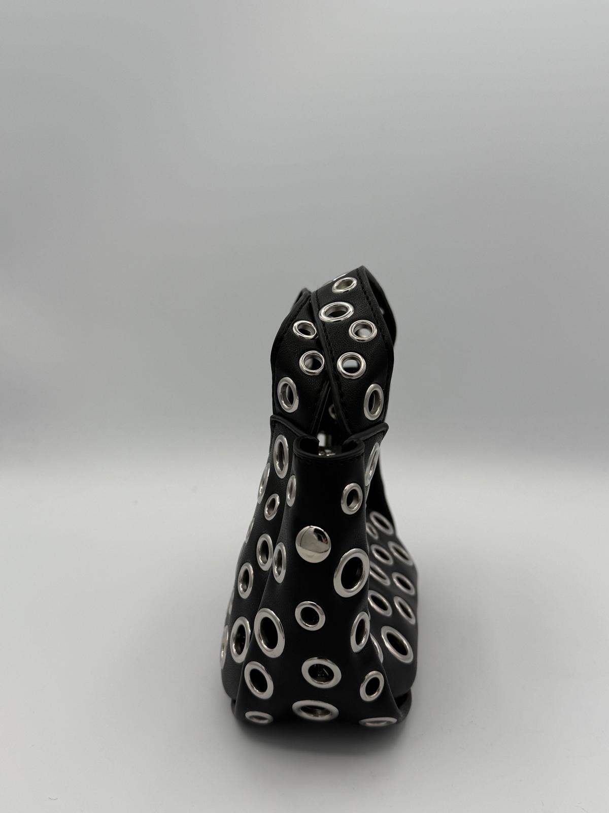 BLOCK36:MINI BAG NERA CON BORCHIE E TRACOLLA