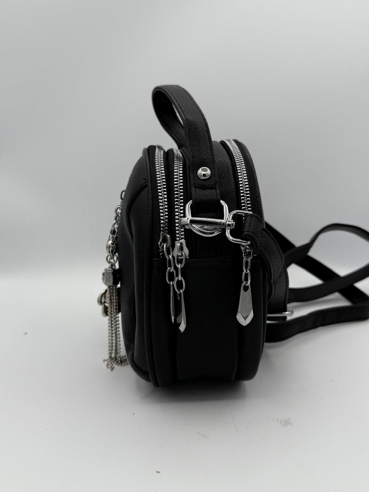 BLOCK36:BORSA MANO NERA CON TRACOLLA CON CHARM CON ORSETTO E CATENELLE DECORATIVE