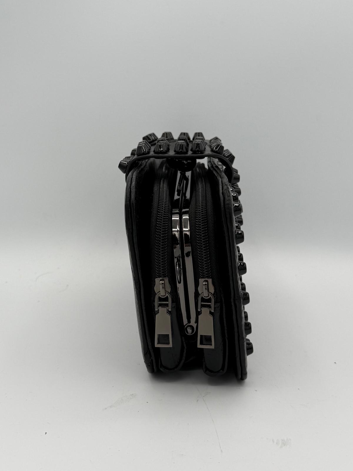 BLOCK36: POCHETTE CON TRACOLLA NERA