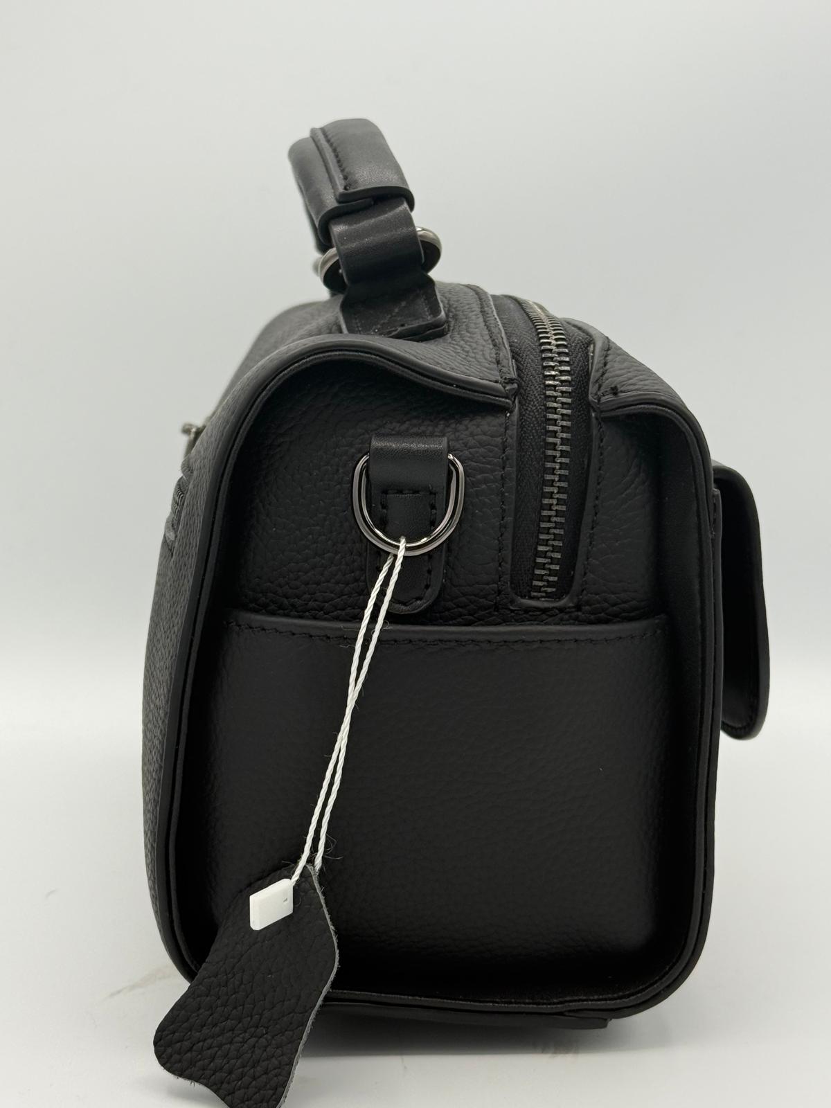 BLOCK36: BORSA CON MANICO  IN ECOPELLE NERA CON TRACOLLA E TASCA FRONTALE