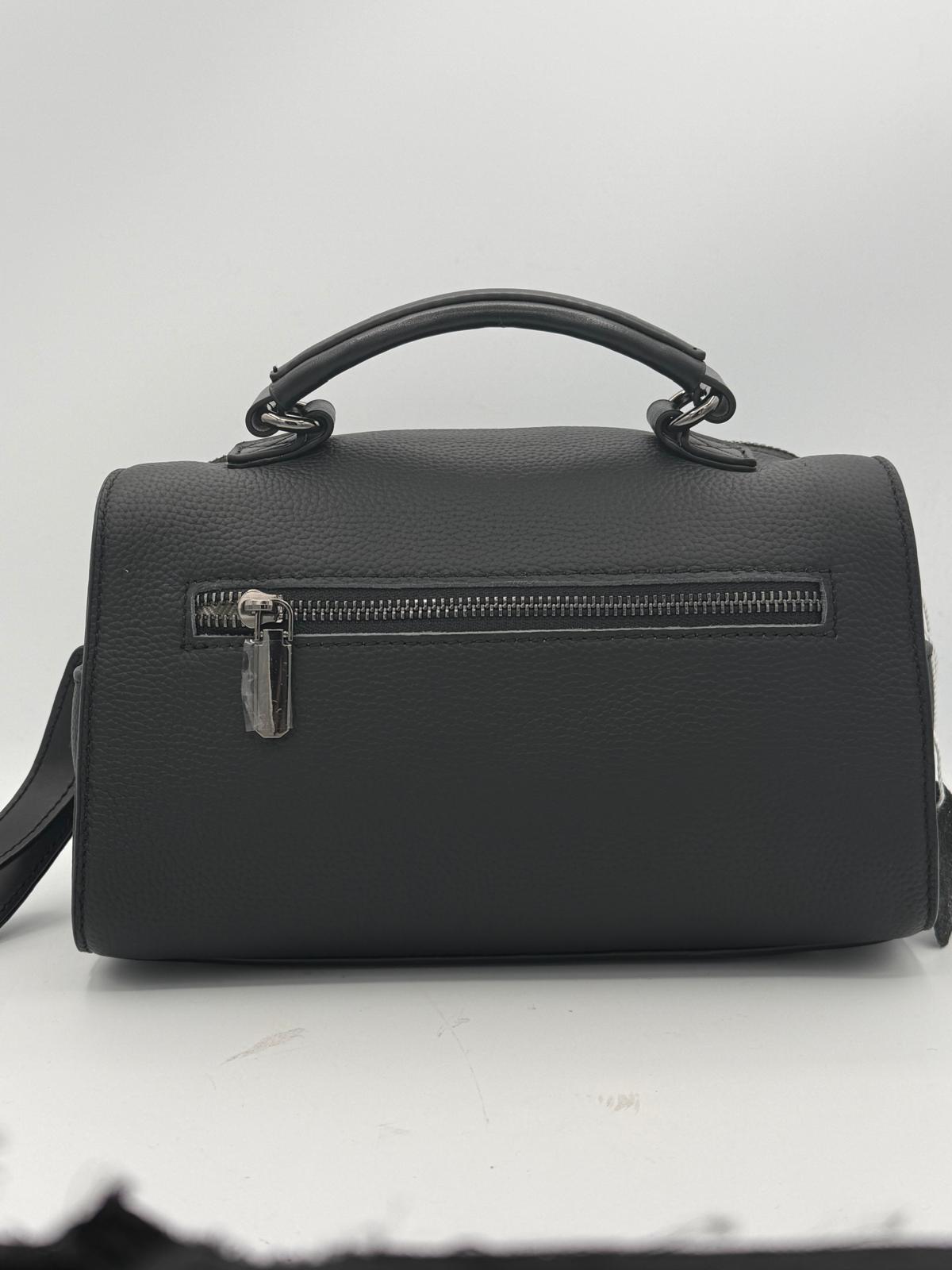 BLOCK36: BORSA CON MANICO  IN ECOPELLE NERA CON TRACOLLA E TASCA FRONTALE